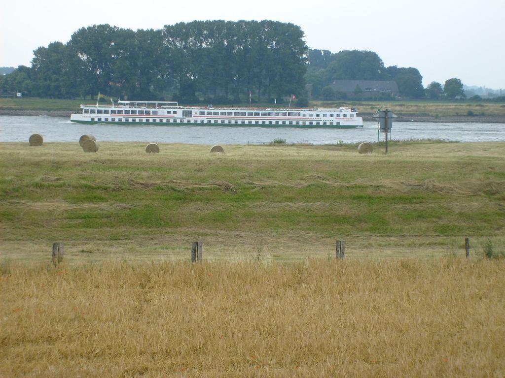 Haus Rheinblick Bed & Breakfast Grieth Eksteriør bilde